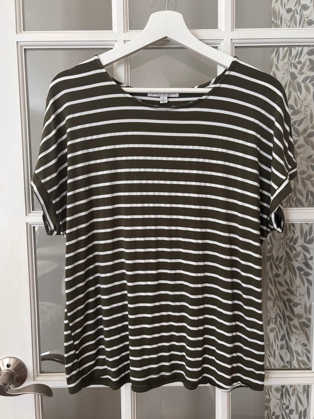 GREEN ENVELOPE Olive Striped Dolman T-Shirt Sz L
